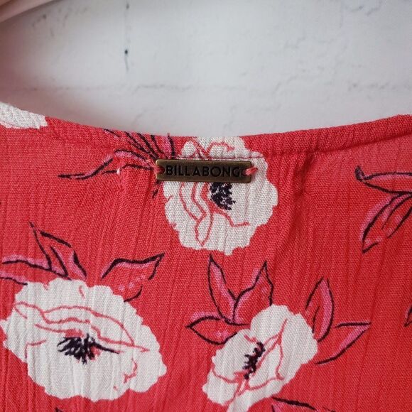 Billabong Skate Day Print Floral Mini Dress Size XS Red Skater V-Neck - Picture 7 of 9